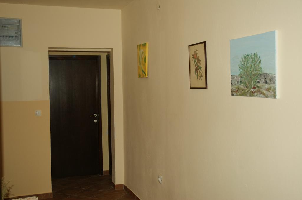 Apartments Vukelic Starigrad Paklenica Esterno foto