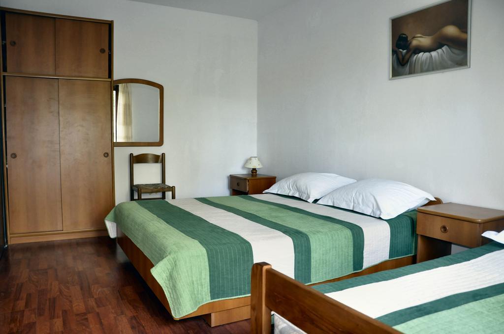 Apartments Vukelic Starigrad Paklenica Esterno foto
