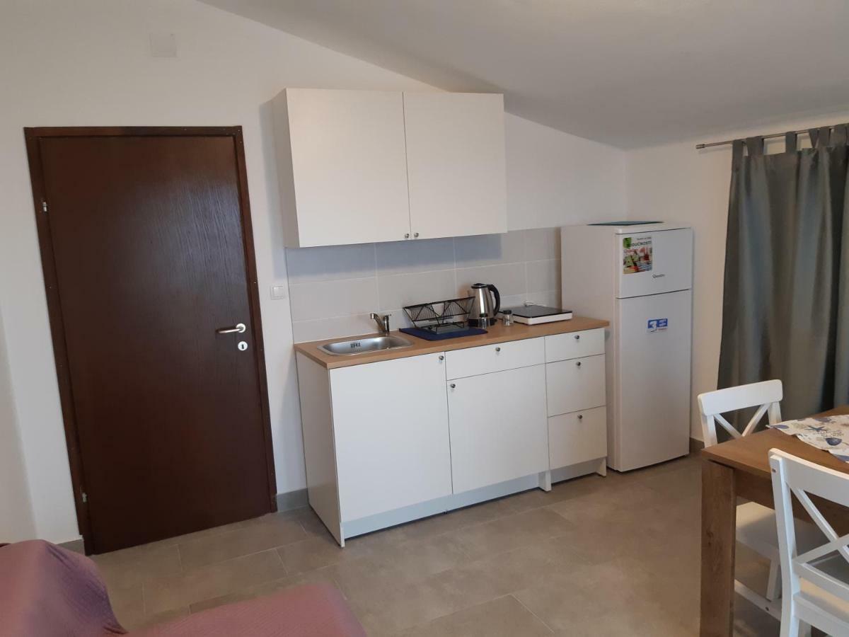 Apartments Vukelic Starigrad Paklenica Esterno foto