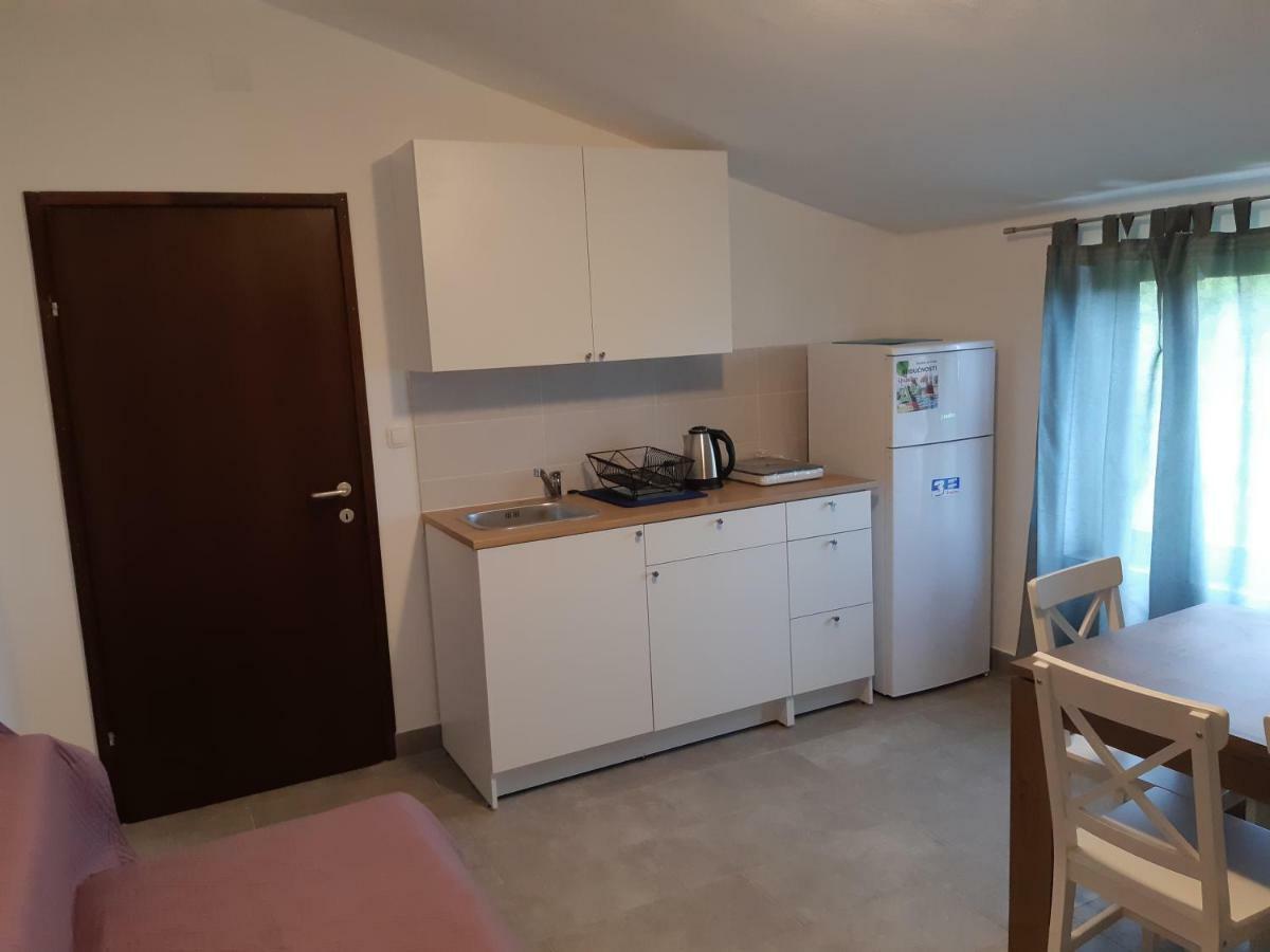 Apartments Vukelic Starigrad Paklenica Esterno foto